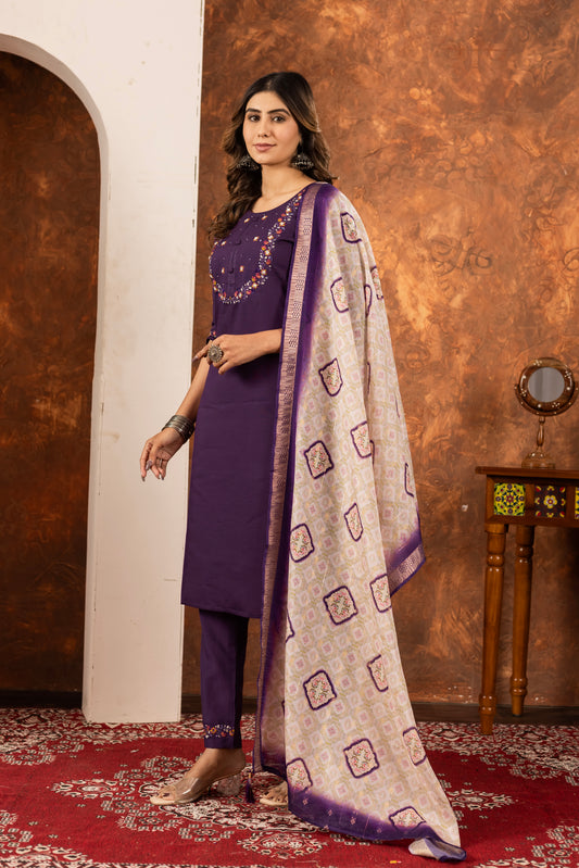 Elysian Bloom Embroidered Kurta Set