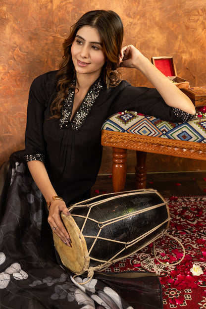 Elegant Black V Neck Embroidered Kurta Set