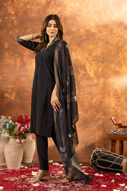 Elegant Black V Neck Embroidered Kurta Set